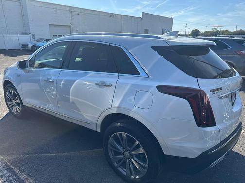 2020 Cadillac XT5 Premium Luxury