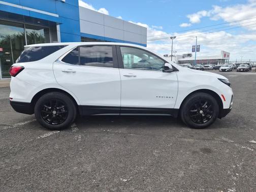 Summit White 2024 Chevrolet Equinox 1LT