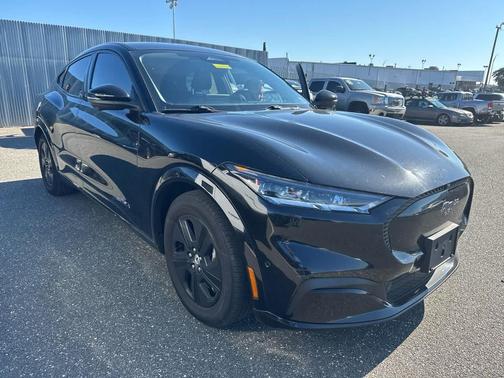 2021 Ford Mustang Mach-E California Route 1