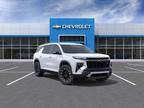 Polar White Tricoat 2026 Chevrolet Traverse AWD Z71