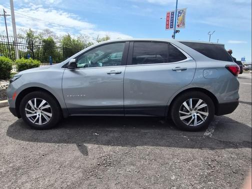 Sterling Gray Metallic 2023 Chevrolet Equinox 1LT