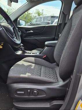 Sterling Gray Metallic 2023 Chevrolet Equinox 1LT
