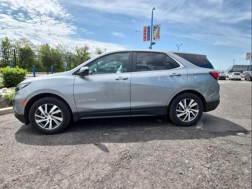 Sterling Gray Metallic 2023 Chevrolet Equinox 1LT