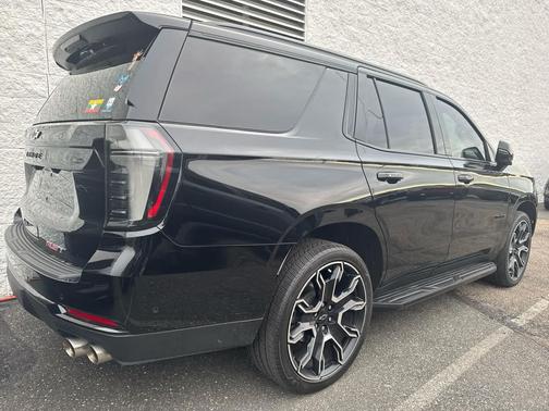 2025 Chevrolet Tahoe 4WD RST