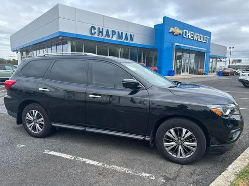 2018 Nissan Pathfinder SV