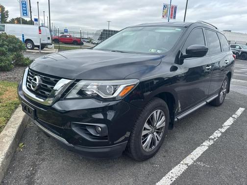 2018 Nissan Pathfinder SV