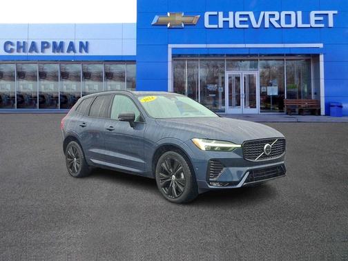 2024 Volvo XC60 B5 Plus Dark Theme