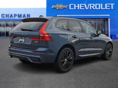 2024 Volvo XC60 B5 Plus Dark Theme