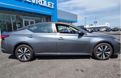 Gun Metallic 2022 Nissan Altima 2.5 SV