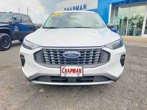 Oxford White 2023 Ford Escape Active