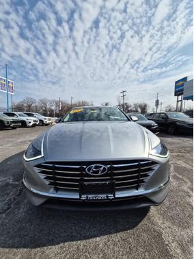 2022 Hyundai SONATA SE