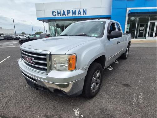 Quicksilver Metallic 2013 GMC Sierra 1500 SLE1