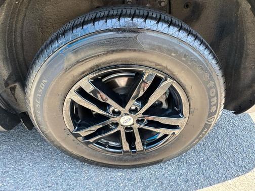 MAGNETIC METALLIC 2020 Ford Explorer XLT