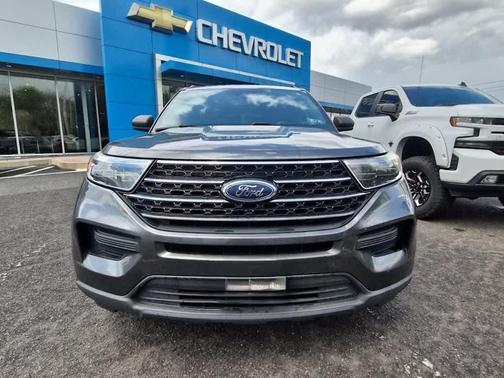 MAGNETIC METALLIC 2020 Ford Explorer XLT