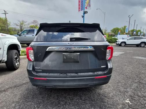 MAGNETIC METALLIC 2020 Ford Explorer XLT