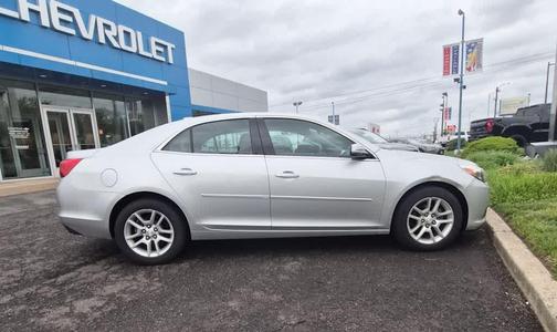 Silver Ice Metallic 2016 Chevrolet Malibu Limited LT