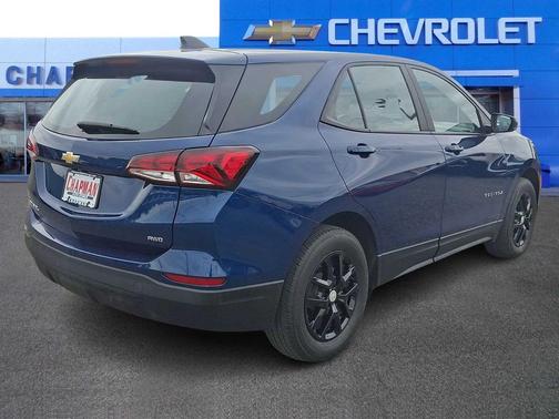 Blue Glow Metallic 2022 Chevrolet Equinox LS