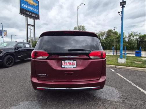 Velvet Red Pearlcoat 2020 Chrysler Pacifica Touring-L Plus