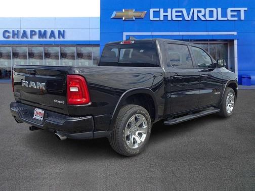Diamond Black Crystal Pearlcoat 2025 RAM 1500 Big Horn/Lone Star