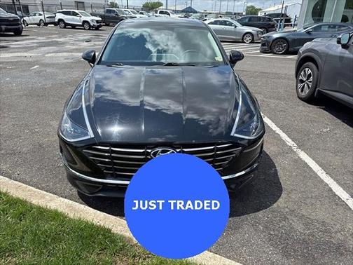 2022 Hyundai SONATA SE