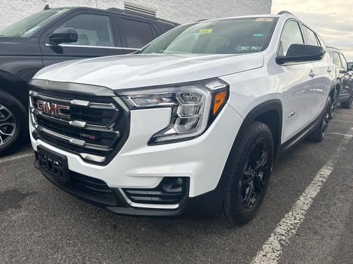 2022 GMC Terrain AWD AT4