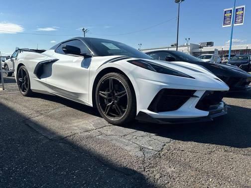 Arctic White 2020 Chevrolet Corvette Stingray w/2LT