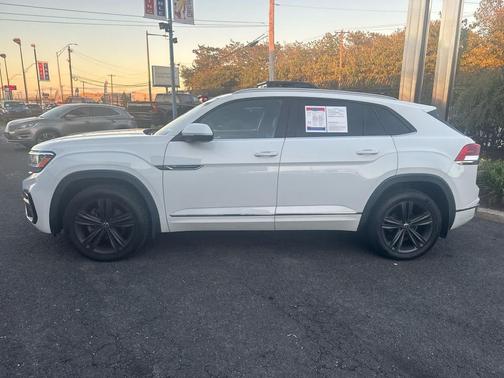 2020 Volkswagen Atlas Cross Sport 3.6L V6 SE w/Technology R-Line