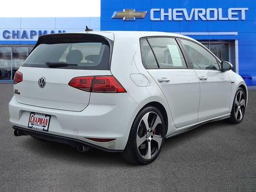 2016 Volkswagen Golf GTI 2.0T SE 4-Door