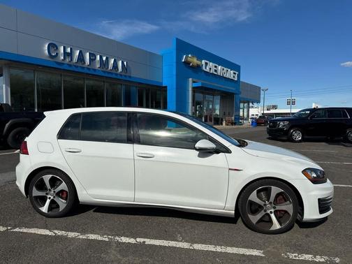 2016 Volkswagen Golf GTI 2.0T SE 4-Door