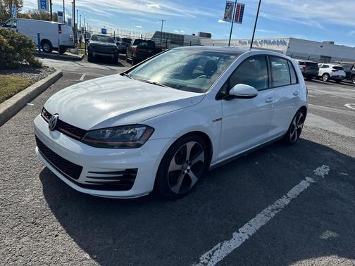 2016 Volkswagen Golf GTI 2.0T SE 4-Door