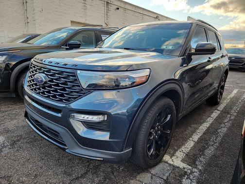2023 Ford Explorer ST-Line