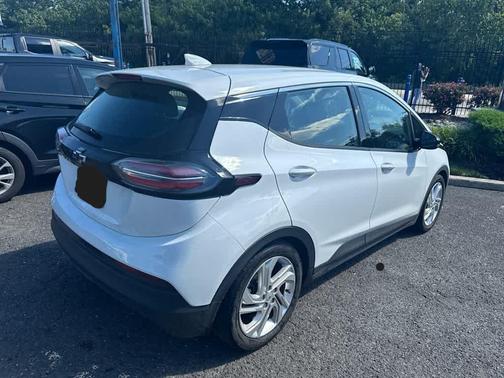 2022 Chevrolet Bolt EV FWD 1LT