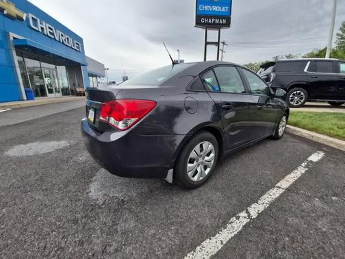 Tungsten Metallic 2014 Chevrolet Cruze LS