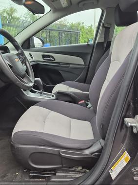 Tungsten Metallic 2014 Chevrolet Cruze LS