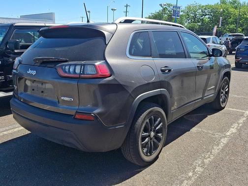 Granite Crystal Metallic Clearcoat 2019 Jeep Cherokee Latitude Plus