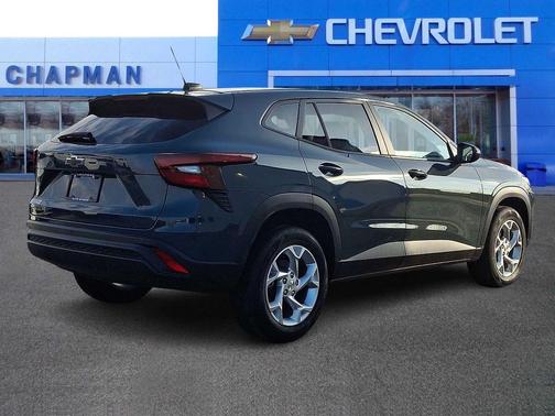 2025 Chevrolet Trax LS