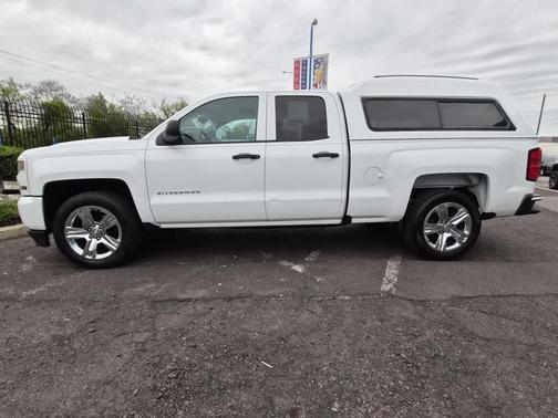 Summit White 2016 Chevrolet Silverado 1500 Custom