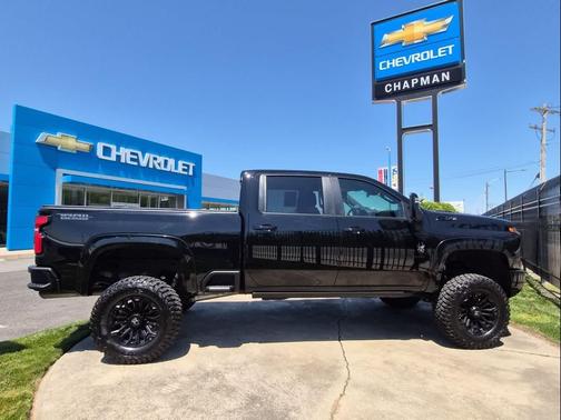 Black 2025 Chevrolet Silverado 2500 LT