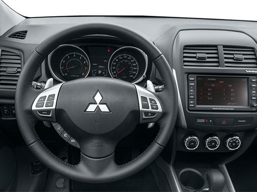 White Pearl 2013 Mitsubishi Outlander Sport ES