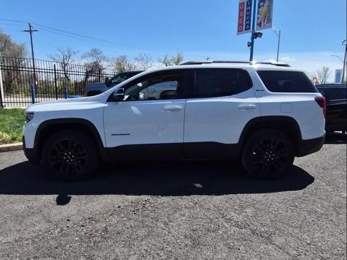 Summit White 2023 GMC Acadia AWD SLE