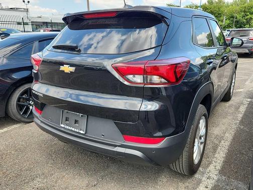 Mosaic Black Metallic 2024 Chevrolet Trailblazer LS