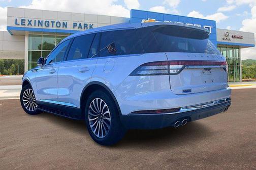 2022 Lincoln Aviator Standard AWD
