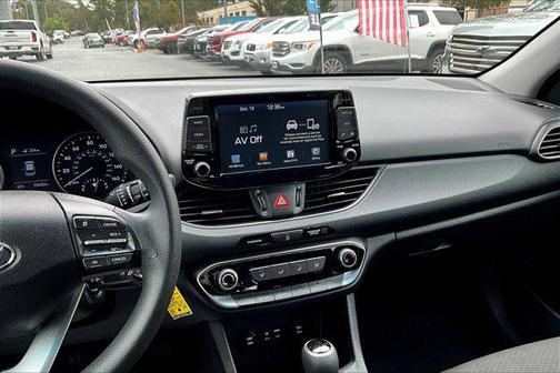 2018 Hyundai Elantra GT Base