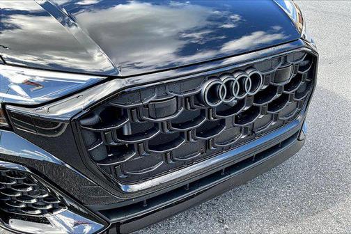 2025 Audi Q8 55 Prestige