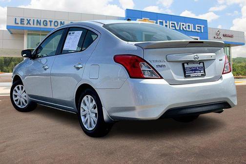 2017 Nissan Versa 1.6 SV