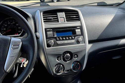 2017 Nissan Versa 1.6 SV