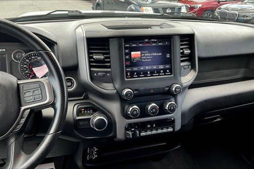 2021 RAM 2500 Tradesman Crew Cab 4x4 6'4' Box