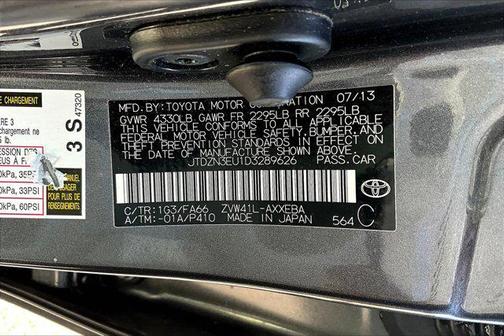 2013 Toyota Prius v Two