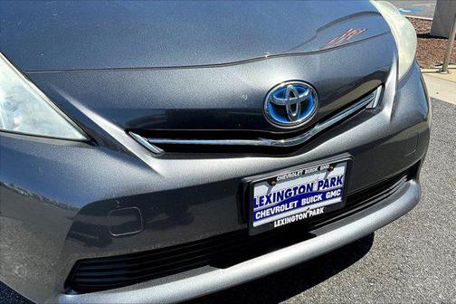 2013 Toyota Prius v Two