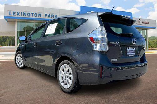 2013 Toyota Prius v Two